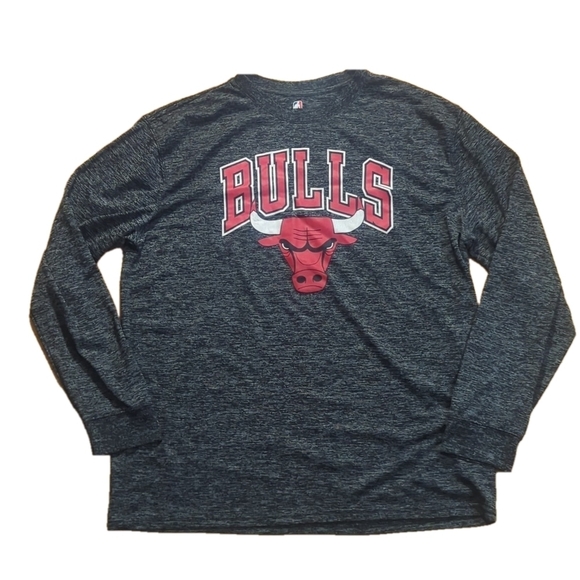 NBA Chicago Bulls long sleeve XL tee - Picture 1 of 11